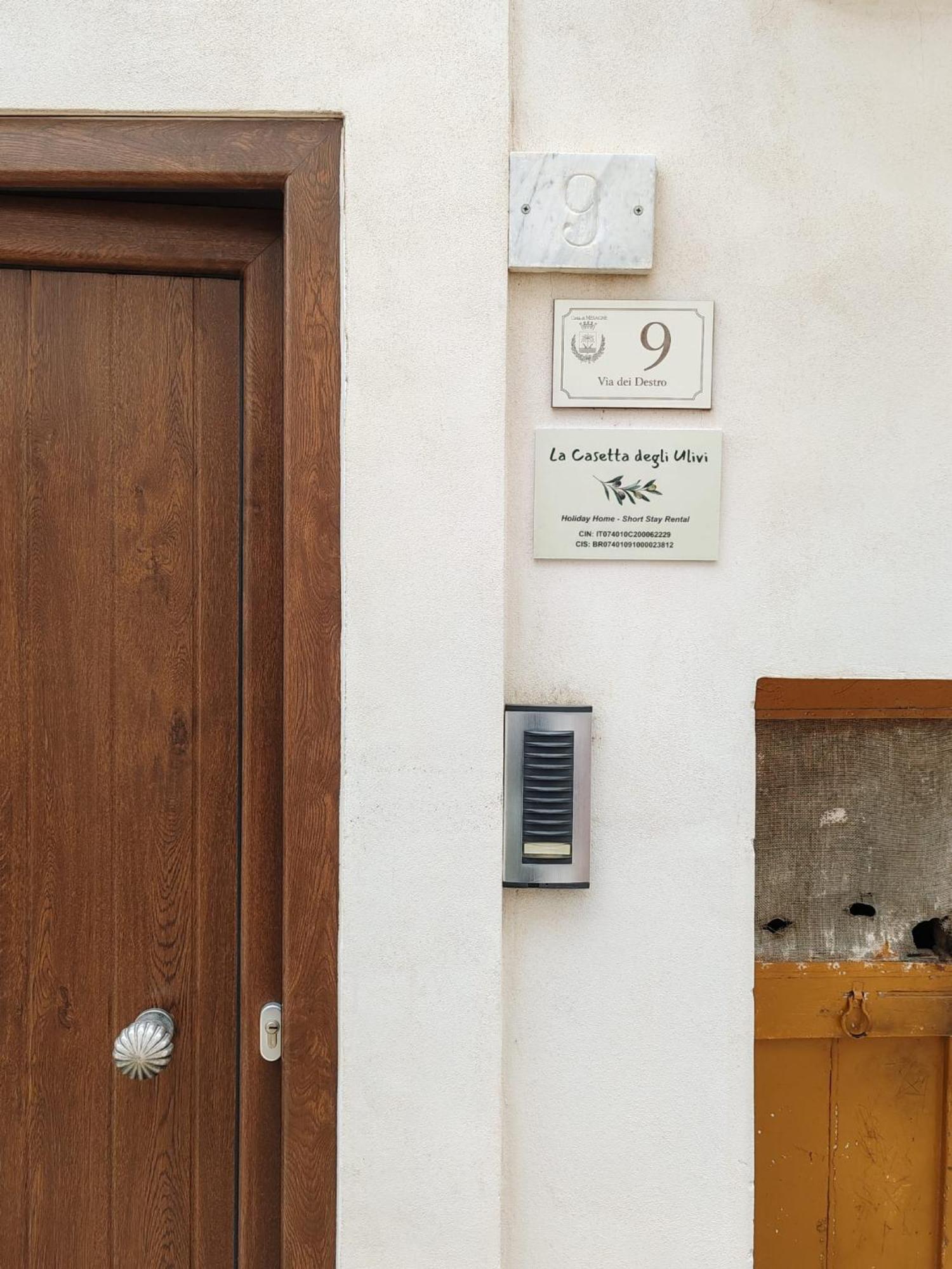 La Casetta Degli Ulivi Mesagne Exterior photo
